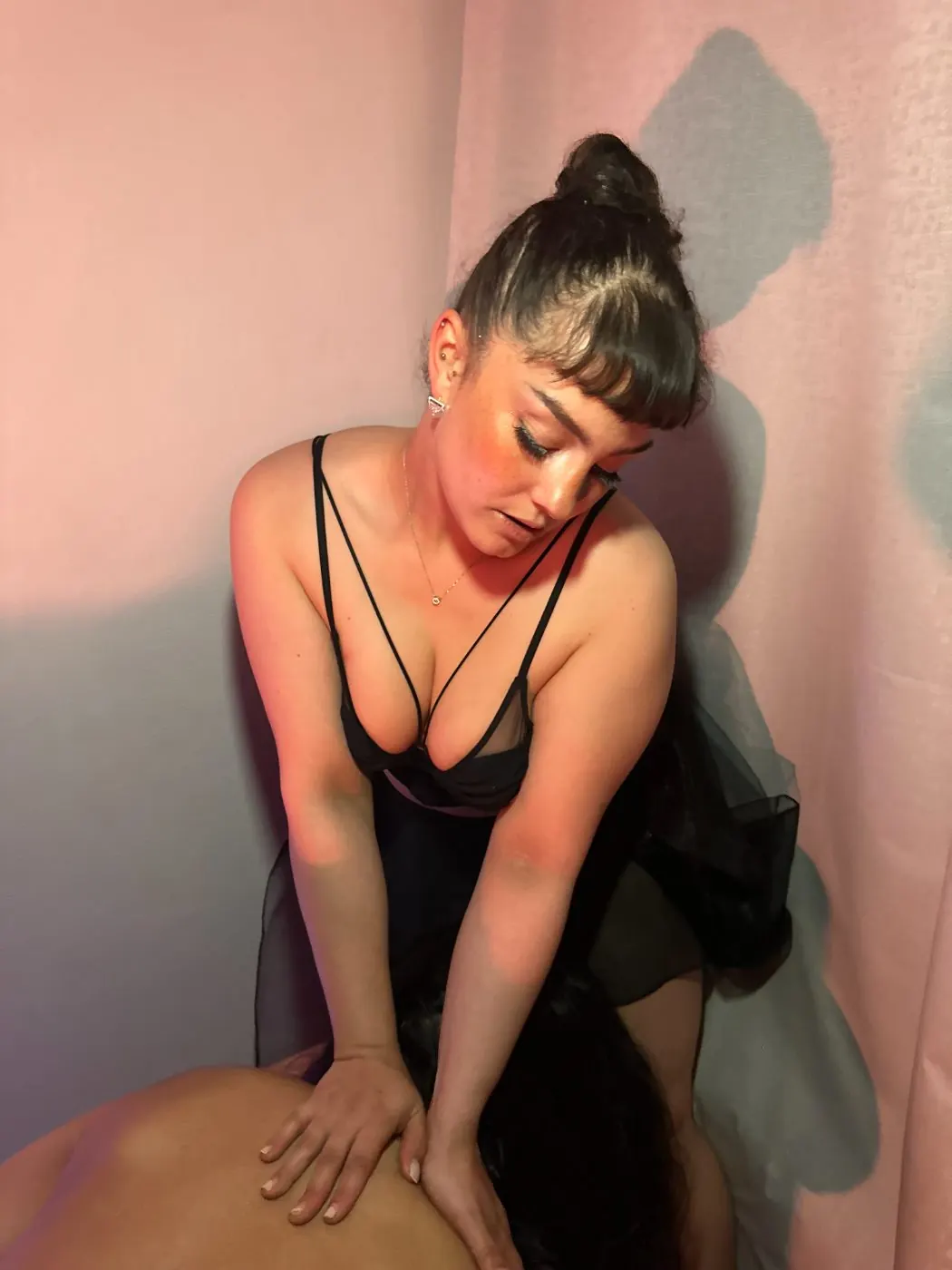 Formule DUO massage et pole dance à Lyon – A.M.H Bien-être